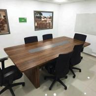 Mesa de juntas LEMBAGA