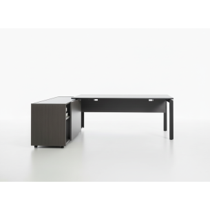 Escritorio de oficina de aluminio con estantes